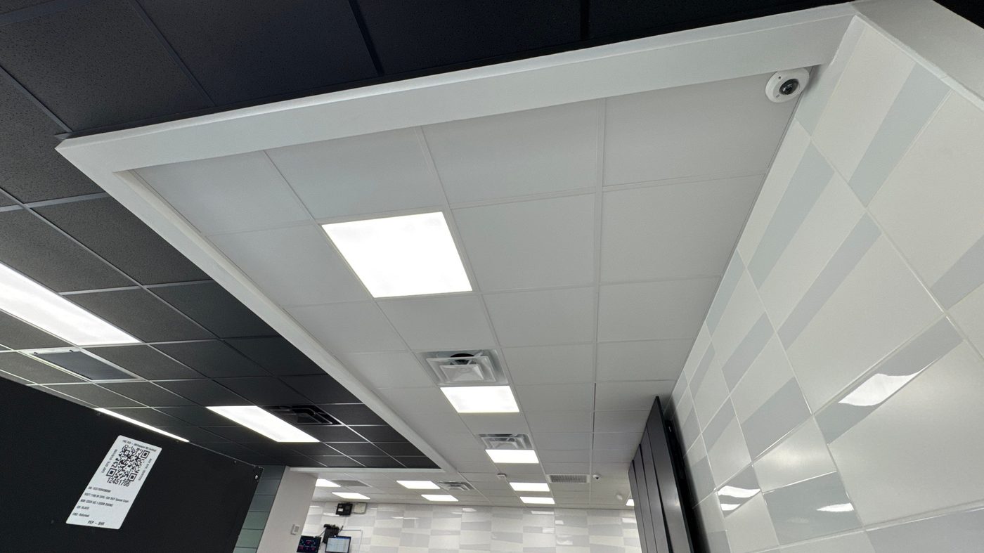 Ceiling & lighting