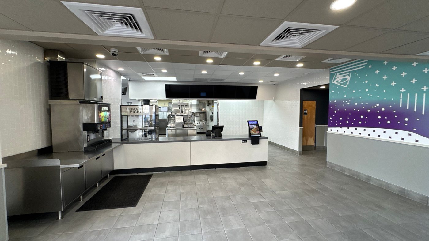 Kitchen and service line